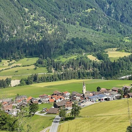 Gasthaus Beverin Farden Luaran gambar