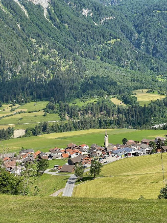 Gasthaus Beverin Farden Luaran gambar