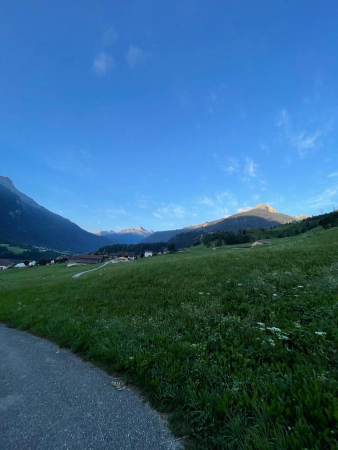 Gasthaus Beverin Farden Luaran gambar