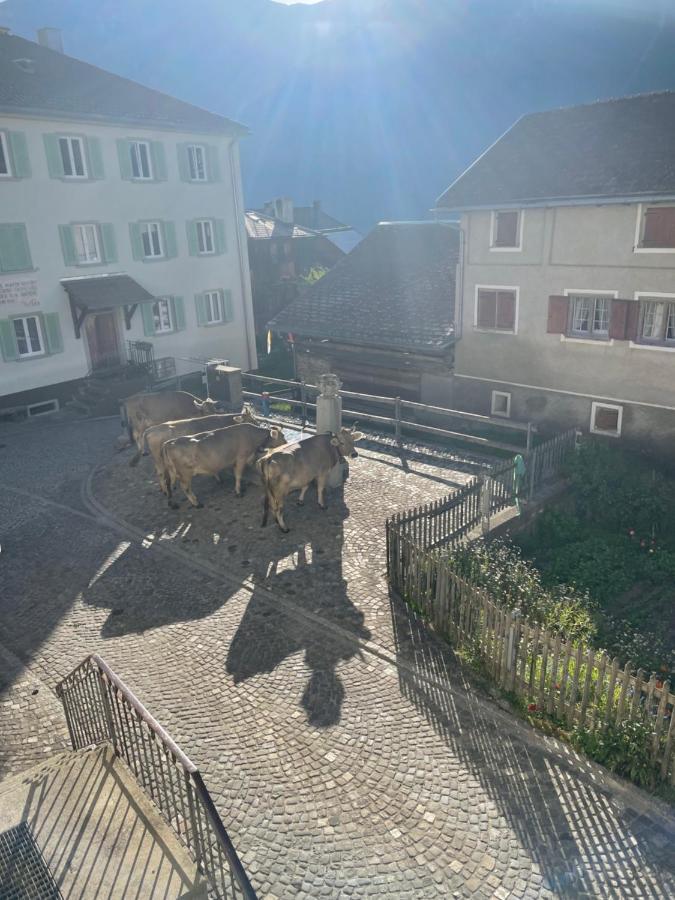 Gasthaus Beverin Farden Luaran gambar