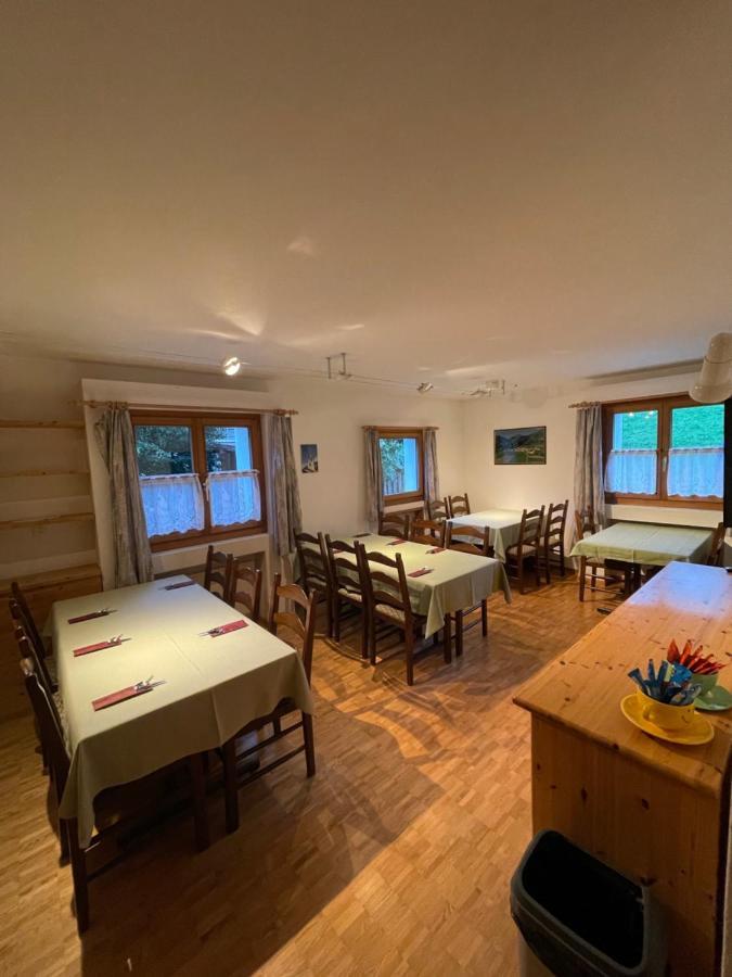 Gasthaus Beverin Farden Luaran gambar