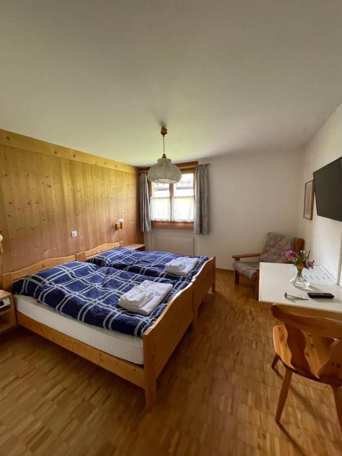 Gasthaus Beverin Farden Luaran gambar